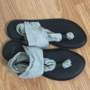 Sanuk yoga sling sandals